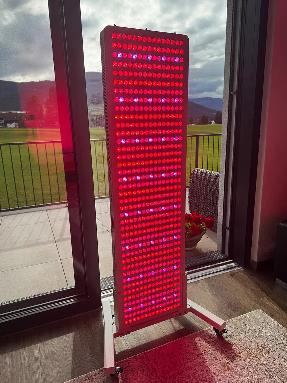 リエルパーテーション RLF3000 Red Light Panel
