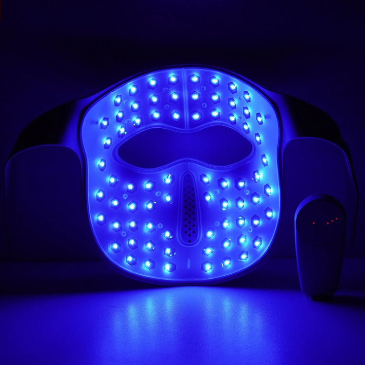 Dermfix FreeGlow LED face mask in blue light mode (460 nm with near-infrared)